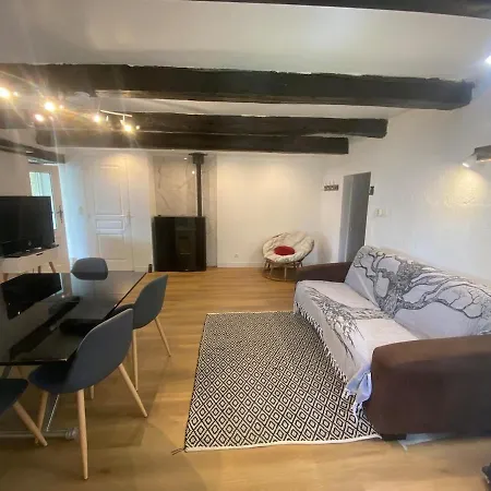 بيت للعطل Maison En Pierre Au Bord De L'eau